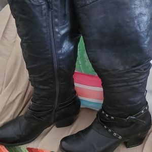 Black Knee High Boots w Chunky Heel and Deco Bands